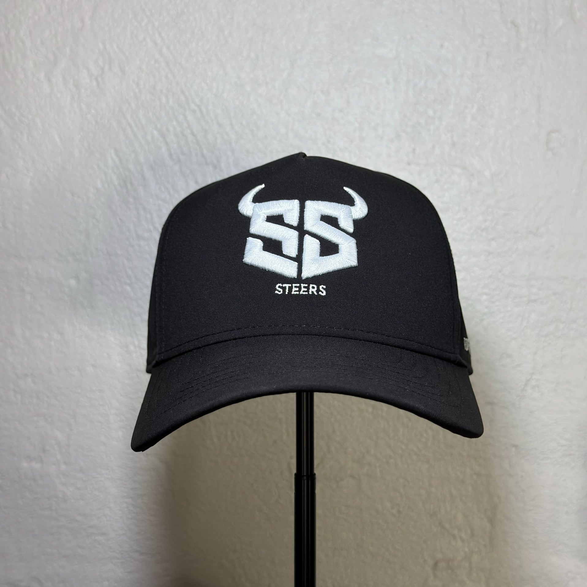 STEERS - Signature Cap