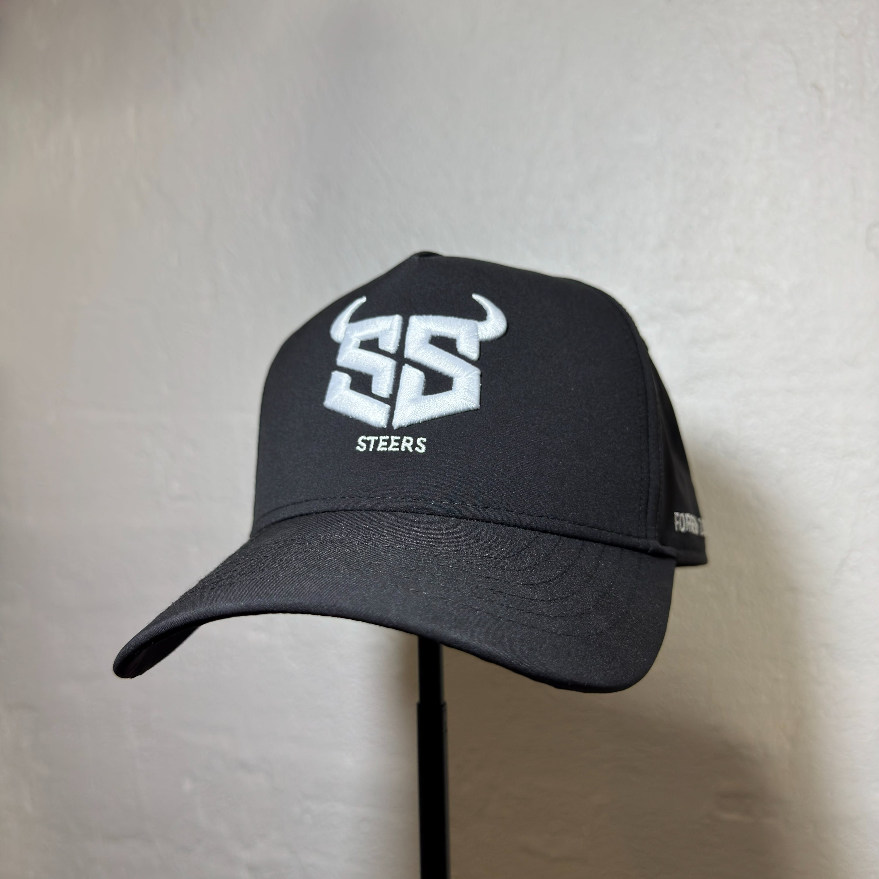 STEERS - Signature Cap