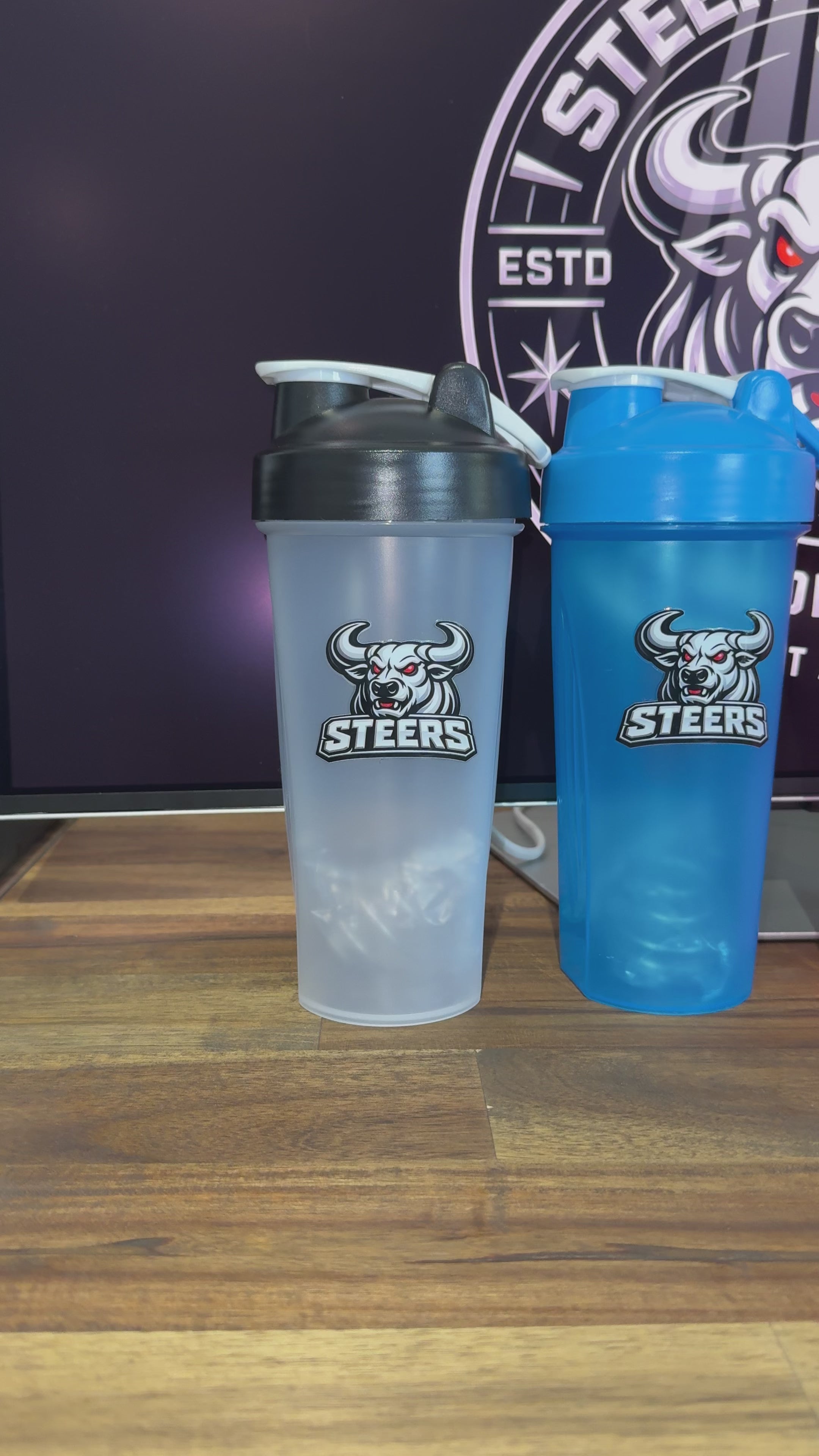STEERS - Signature Shaker